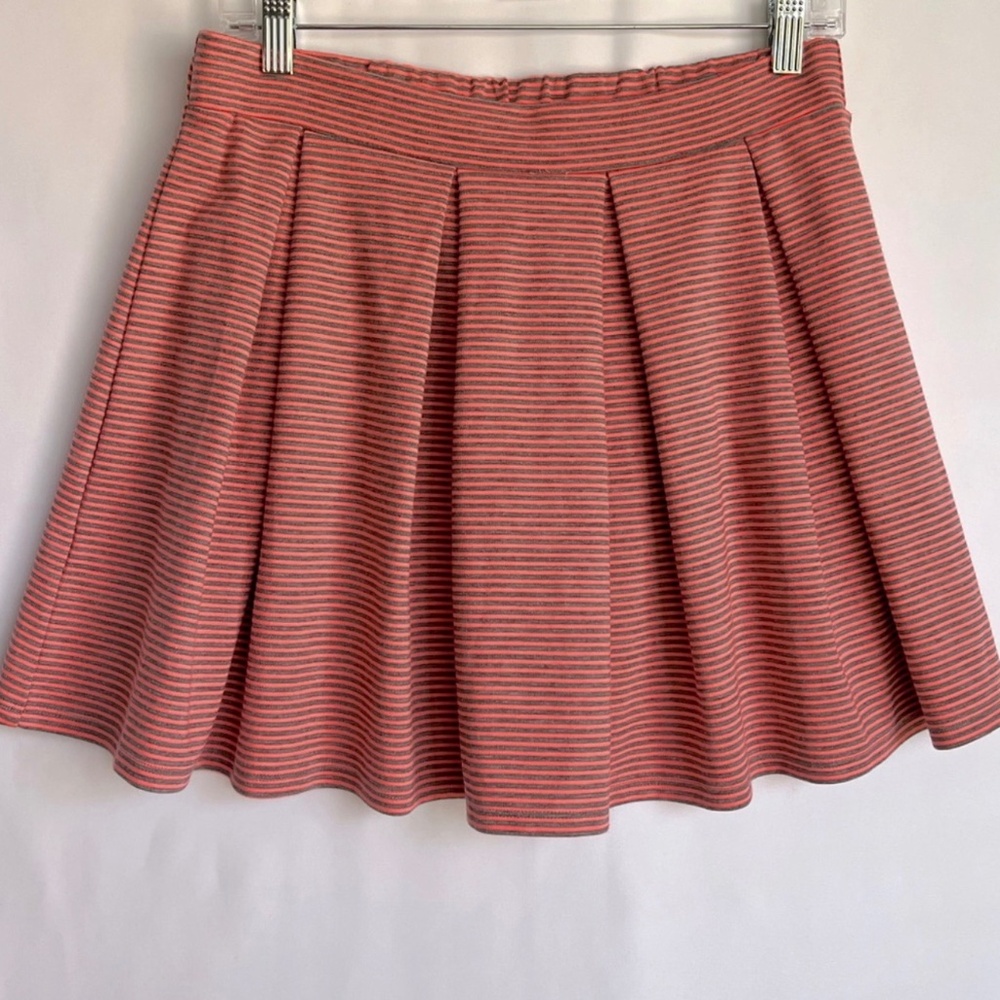 American Eagle Preppy‎ Y2K Pleated Stretch Peach Gray Striped Mini Skirt M